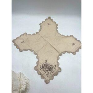 Vintage Linen Embroidered Crocheted Edge Bread Liner & Doilies Lot of 3